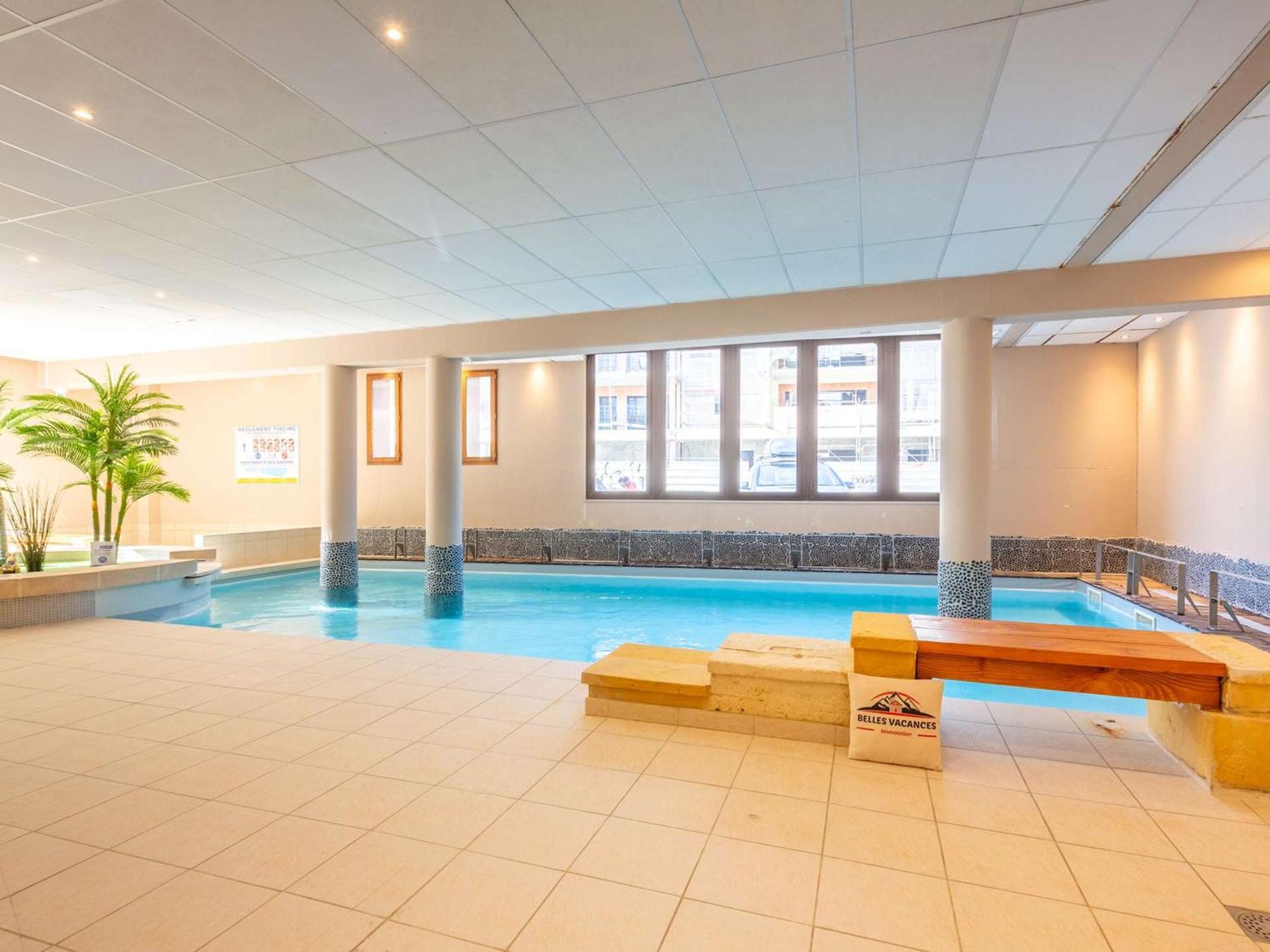 Appartement De 70 M² Au Centre-Ville Avec Piscine, Hammam, Sauna Et Balcon Bien Expose - Fr-1-296-392 Сен-Лари-Сулан Екстериор снимка